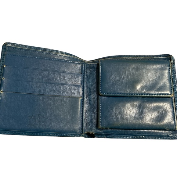 💃Louis Vuitton -Auth Bifold Louis Vuitton Epi Leather wallet! - Picture 2 of 13